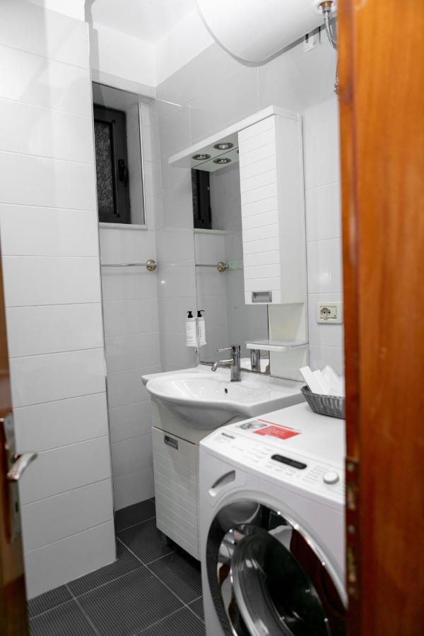 Spacious City Paradise - 3Br Apt In The Heart Of Tiranë Luaran gambar